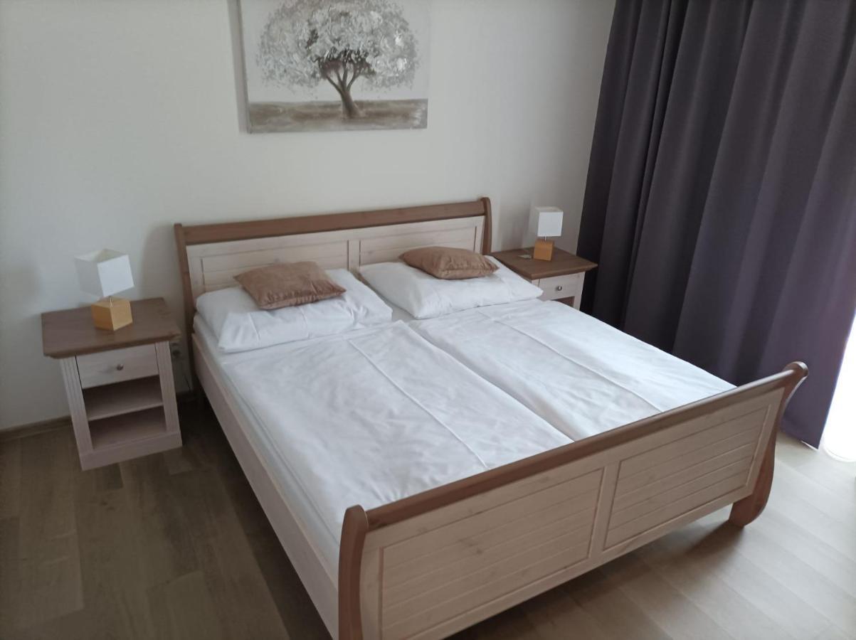 Kuklík Wellness Penzion Marta מראה חיצוני תמונה