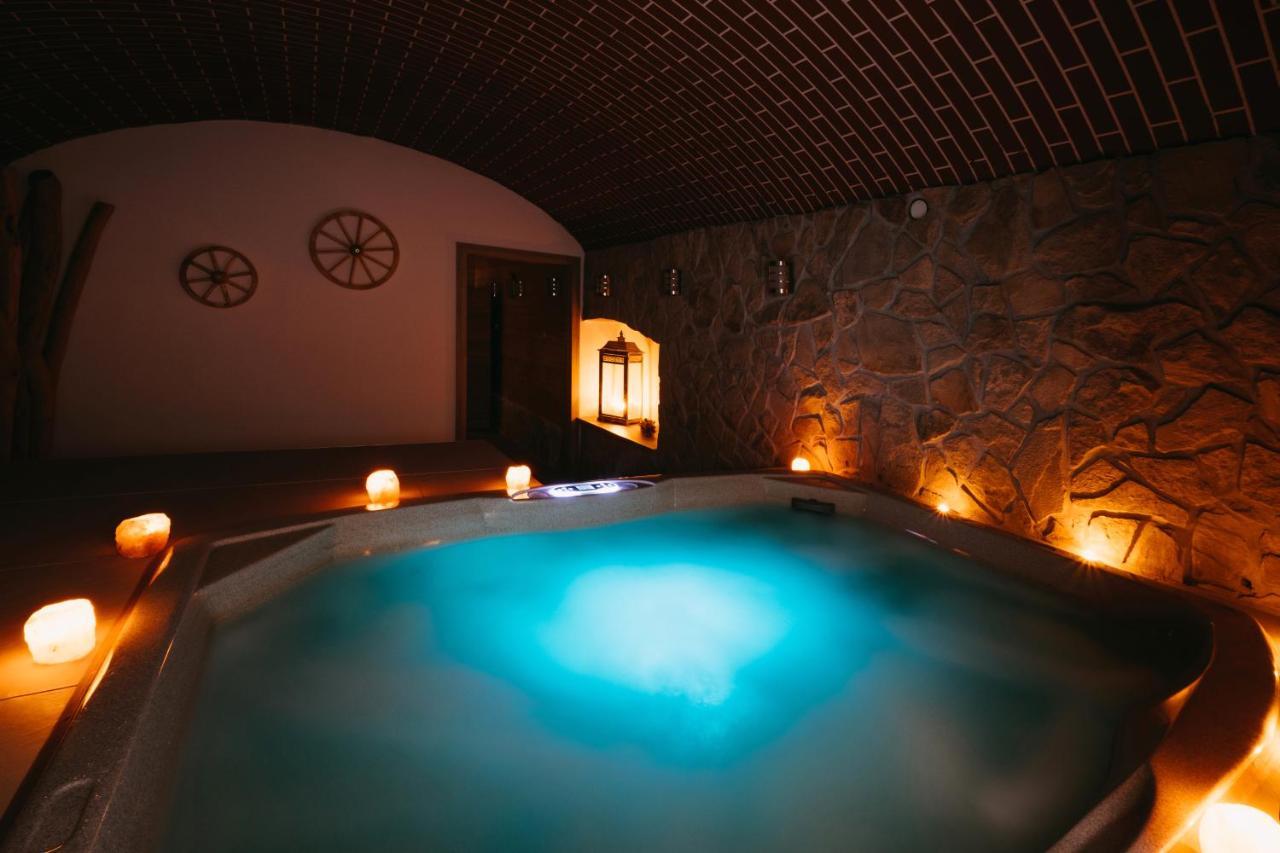 Kuklík Wellness Penzion Marta מראה חיצוני תמונה