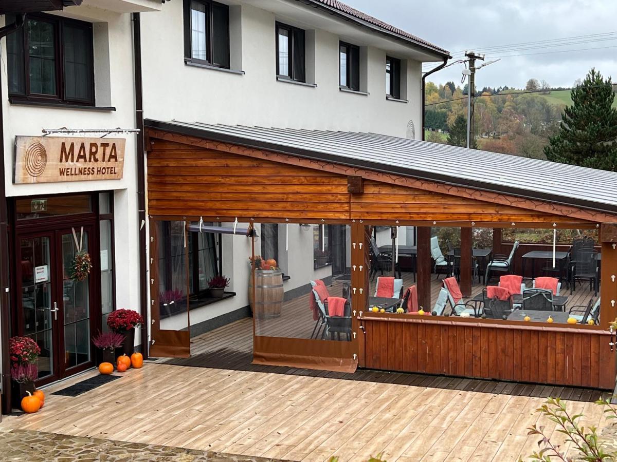 Kuklík Wellness Penzion Marta מראה חיצוני תמונה
