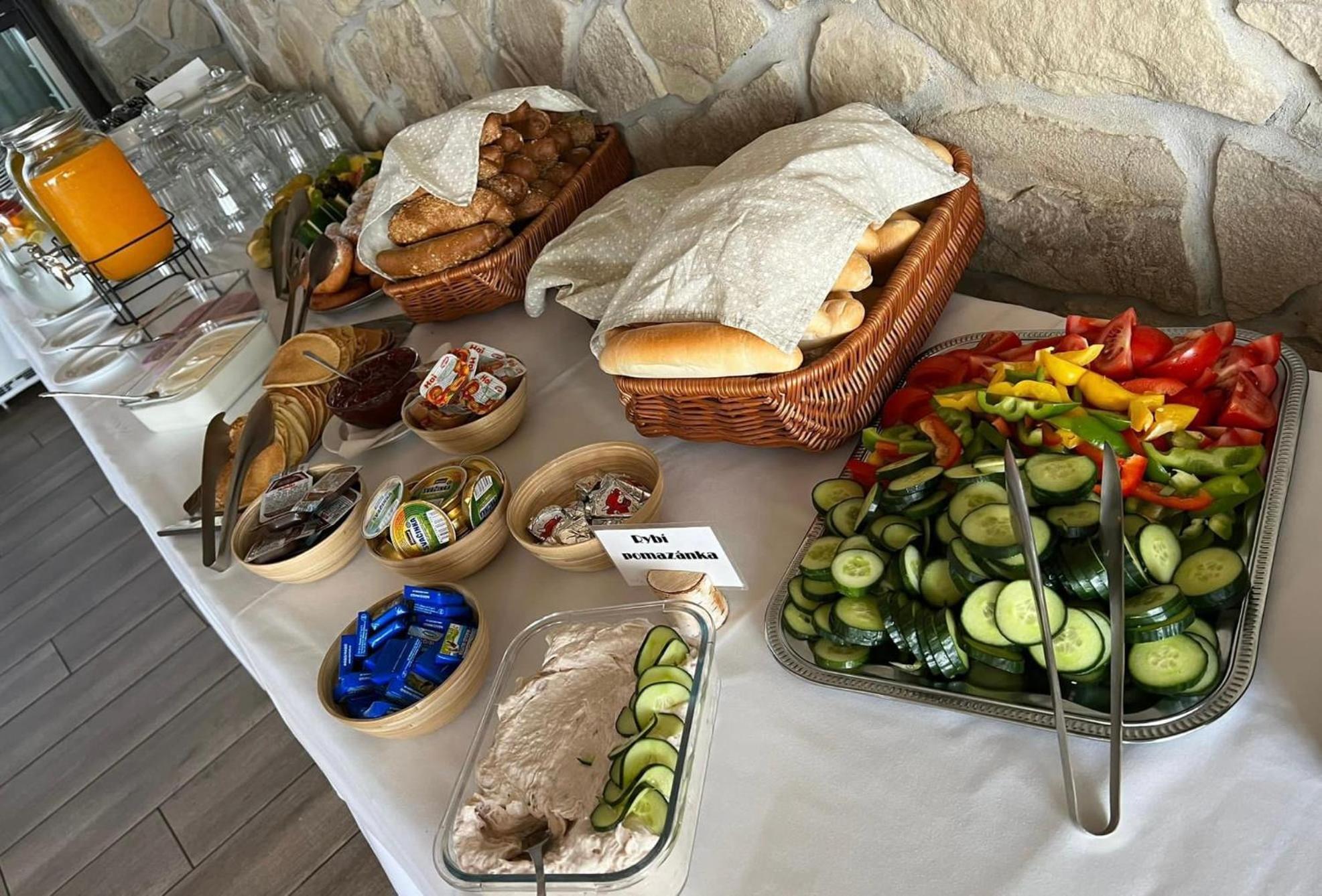 Kuklík Wellness Penzion Marta מראה חיצוני תמונה